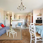 Holiday home Maison Bordure De Foret Et Vue *